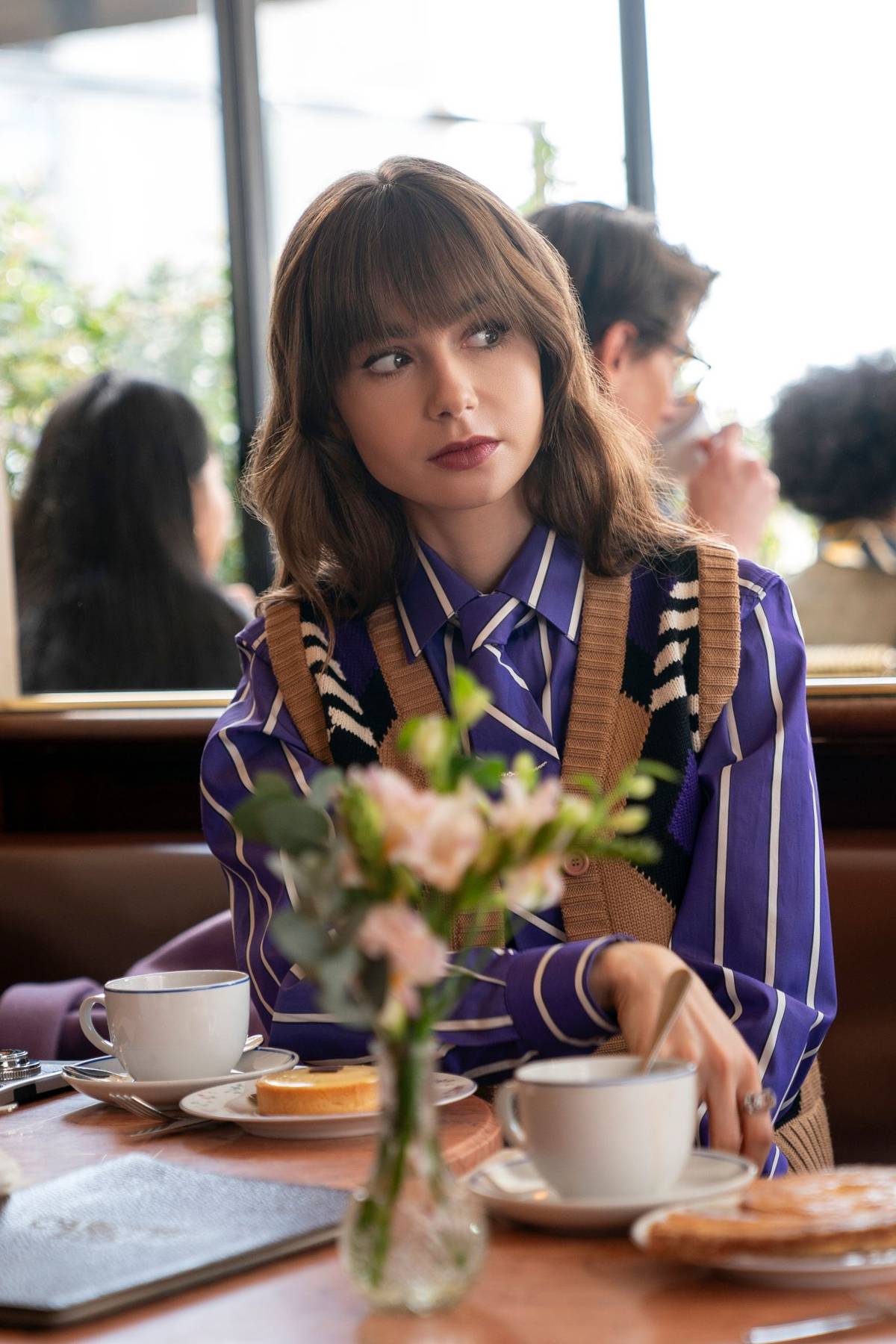 LILY Collins